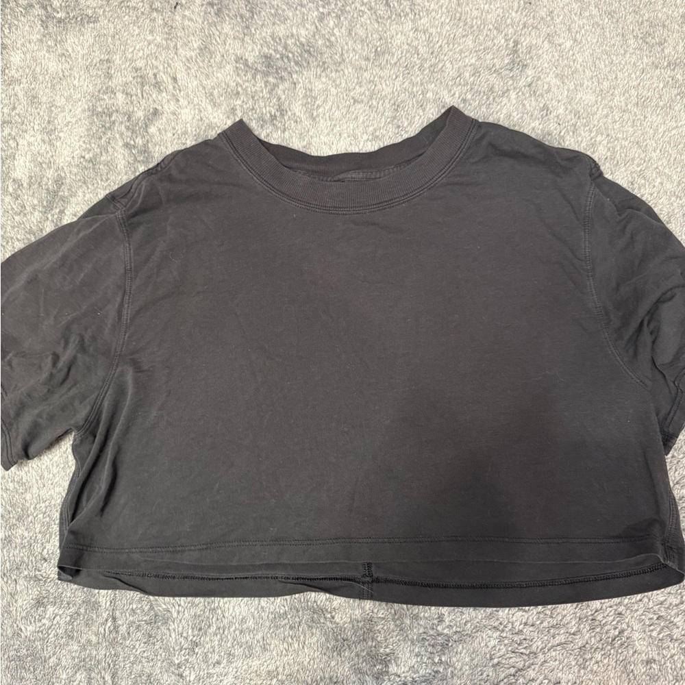 Lululemon Black Cropped T-Shirt